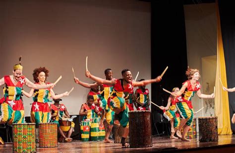 Boro Boro, Una Sinfonia di Ritmi Africane che Seducce con Melodie Tradizionali e Arrangiamenti Moderni