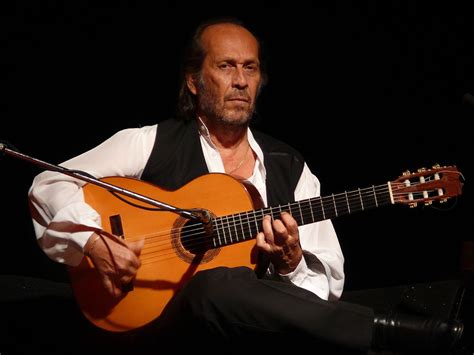  Entre Dos Aguas - Un brano flamenco dal ritmo pulsante e dalla malinconica bellezza del canto